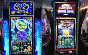 Golden Queen themed page on 8999 bit with elegant dark visual focus